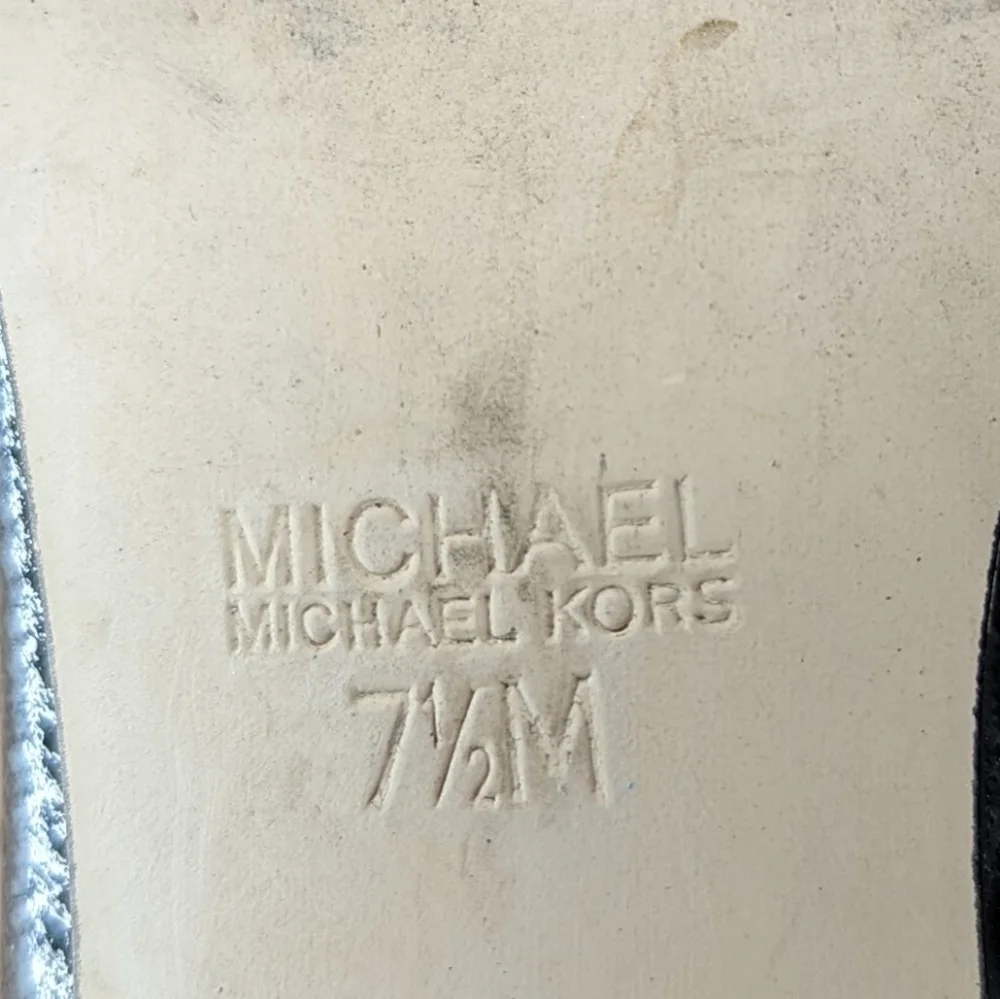 Michael Kors women's sz 7.5M classic 4